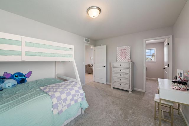 10318 McGregor Boulevard, Woodbury, MN 55129