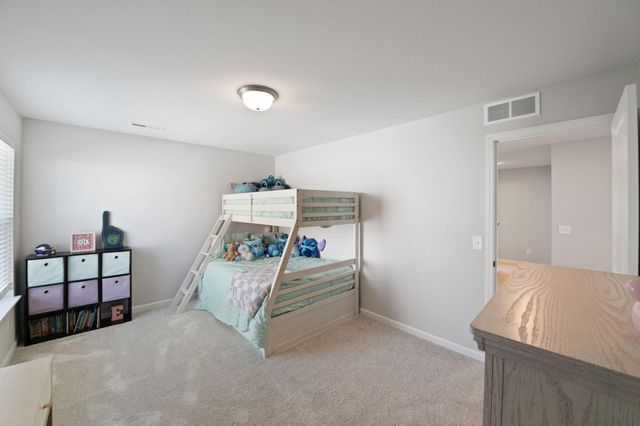 10318 McGregor Boulevard, Woodbury, MN 55129