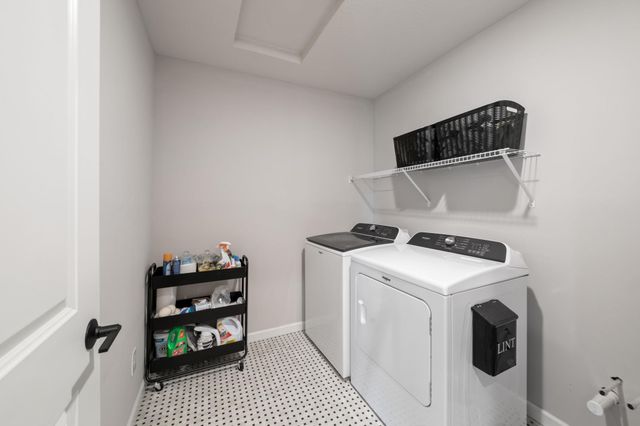 10318 McGregor Boulevard, Woodbury, MN 55129