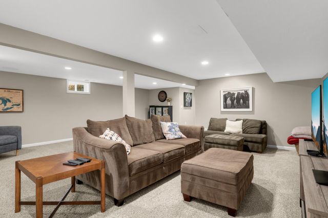8236 Dupont Avenue S, Bloomington, MN 55420