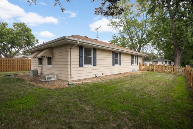8236 Dupont Avenue S, Bloomington, MN 55420