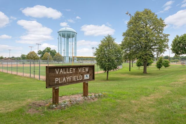 8236 Dupont Avenue S, Bloomington, MN 55420