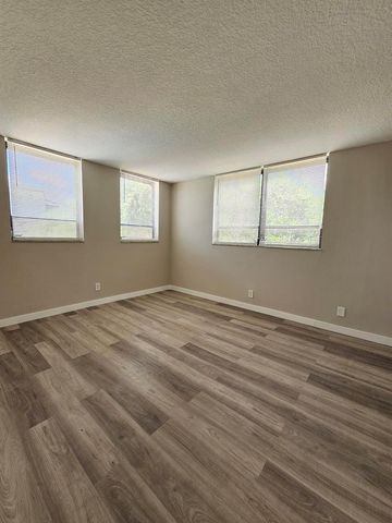 1850 N Congress Avenue 305, West Palm Beach, FL 33401