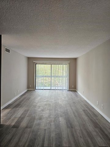 1850 N Congress Avenue 305, West Palm Beach, FL 33401