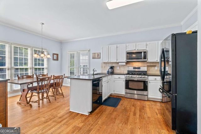 1325 Willow Tree Drive, Woodstock, GA 30188