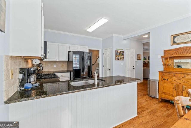 1325 Willow Tree Drive, Woodstock, GA 30188