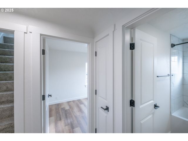 2194 VAUGHN Ave, Salem, OR 97305