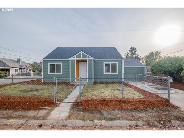 2194 VAUGHN Ave, Salem, OR 97305