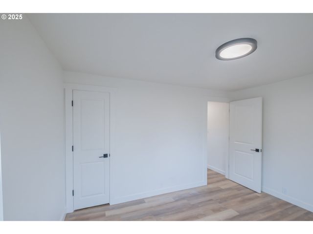 2194 VAUGHN Ave, Salem, OR 97305