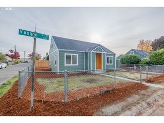 2194 VAUGHN Ave, Salem, OR 97305