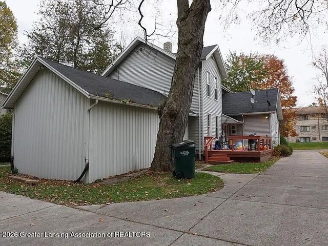 821 N Chestnut Street, Lansing, MI 48906