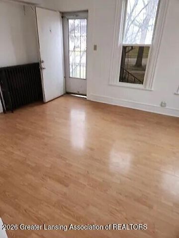 821 N Chestnut Street, Lansing, MI 48906