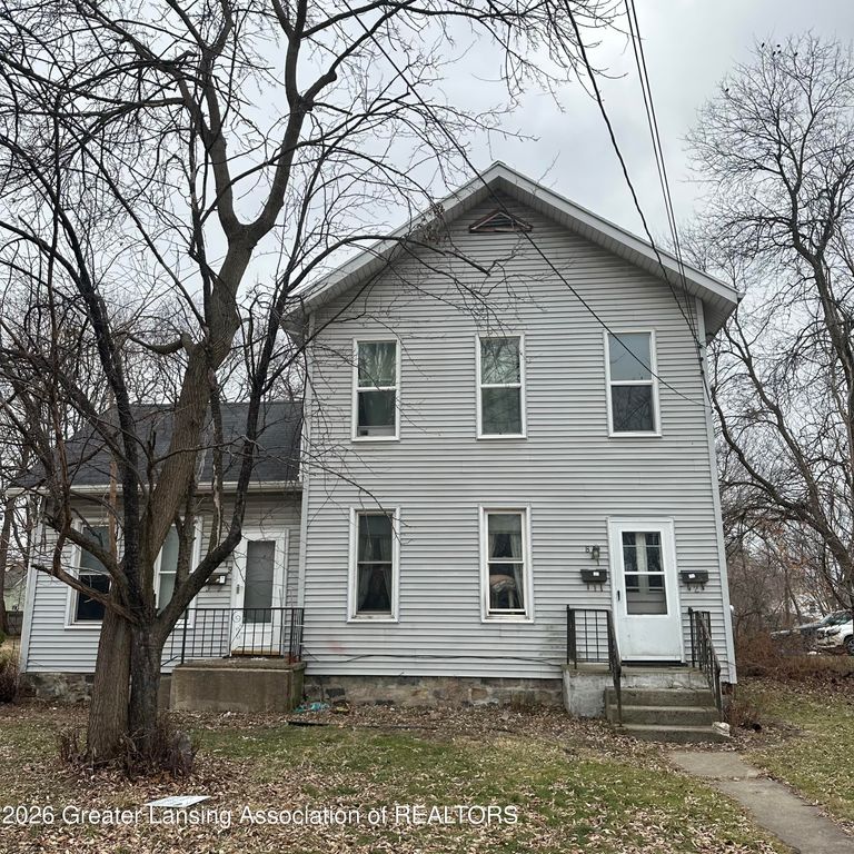 821 N Chestnut Street, Lansing, MI 48906