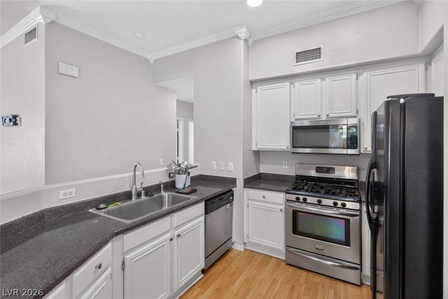 10245 South Maryland Parkway 2197, Las Vegas, NV 89183