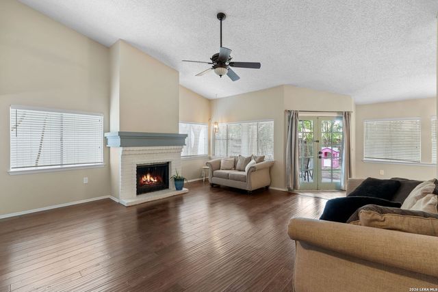 9338 Points Edge, San Antonio, TX 78250