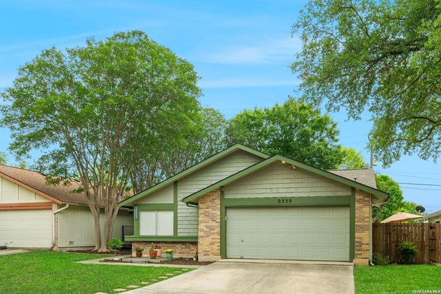 9338 Points Edge, San Antonio, TX 78250