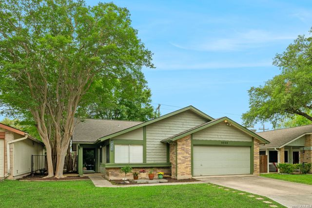 9338 Points Edge, San Antonio, TX 78250