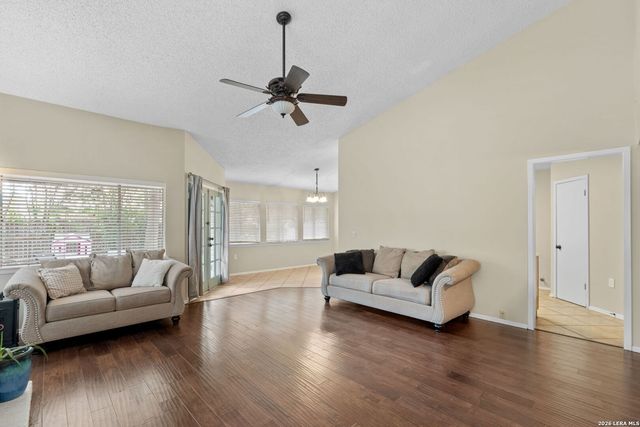 9338 Points Edge, San Antonio, TX 78250