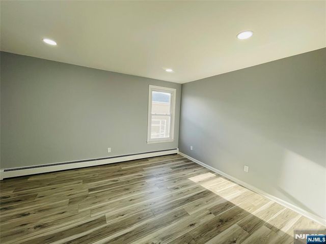 624 Devon Street 2nd fl, Kearny, NJ 07032