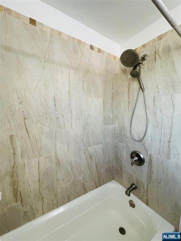 624 Devon Street 2nd fl, Kearny, NJ 07032