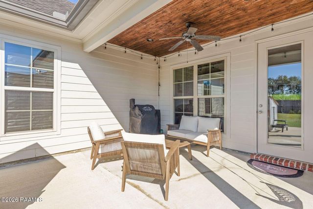111 Rue Village Road, Maurice, LA 70555