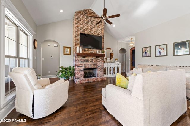 111 Rue Village Road, Maurice, LA 70555