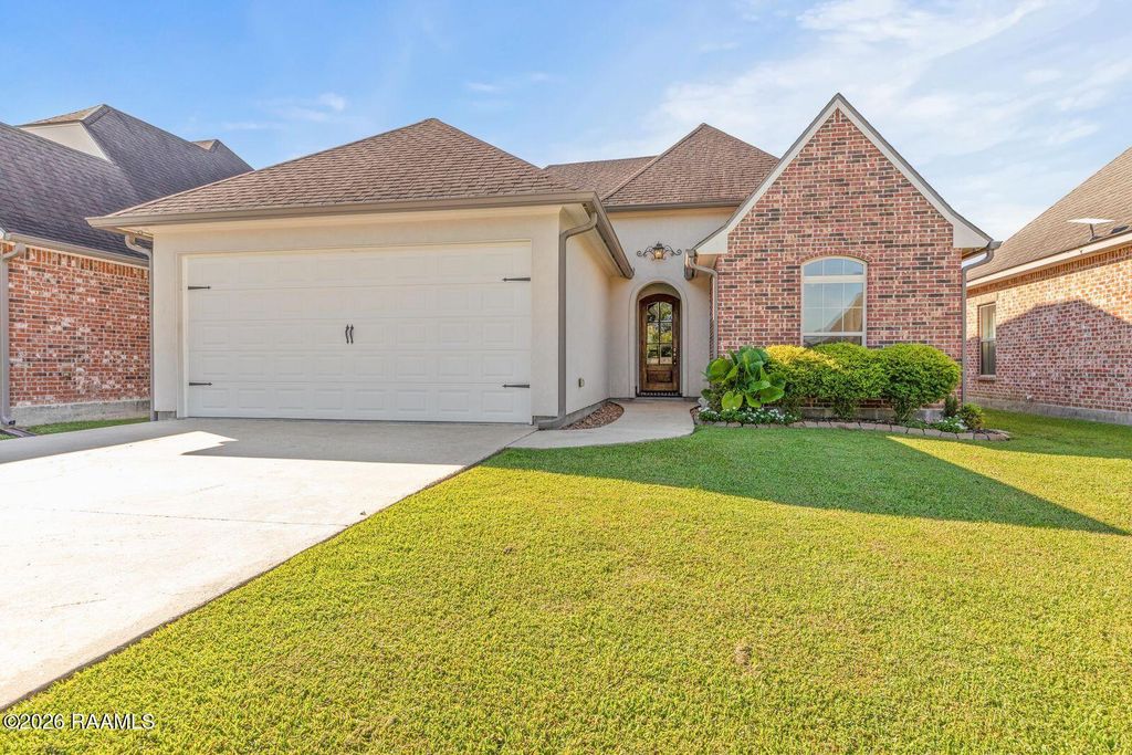 111 Rue Village Road, Maurice, LA 70555
