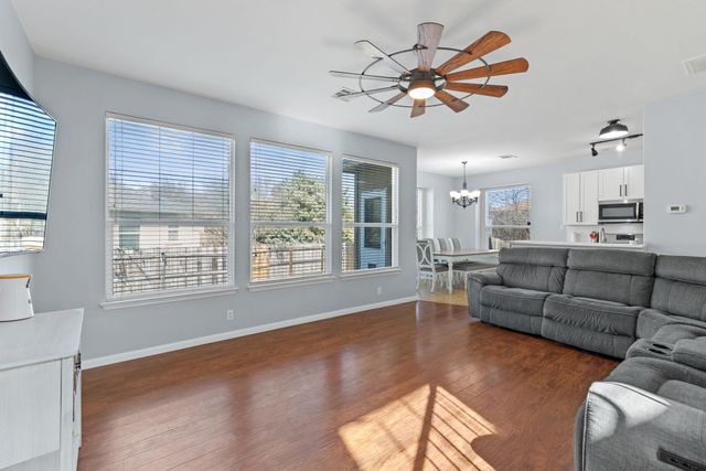 103 Hoya LN, San Marcos, TX 78666