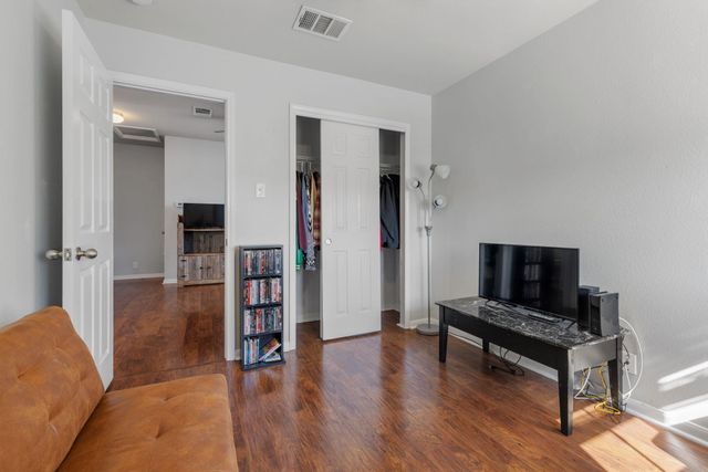 103 Hoya LN, San Marcos, TX 78666