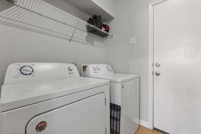 103 Hoya LN, San Marcos, TX 78666