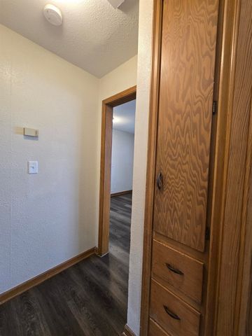 718 S Hunter, Wichita, KS 67217