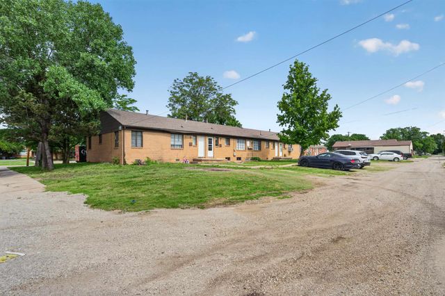 718 S Hunter, Wichita, KS 67217
