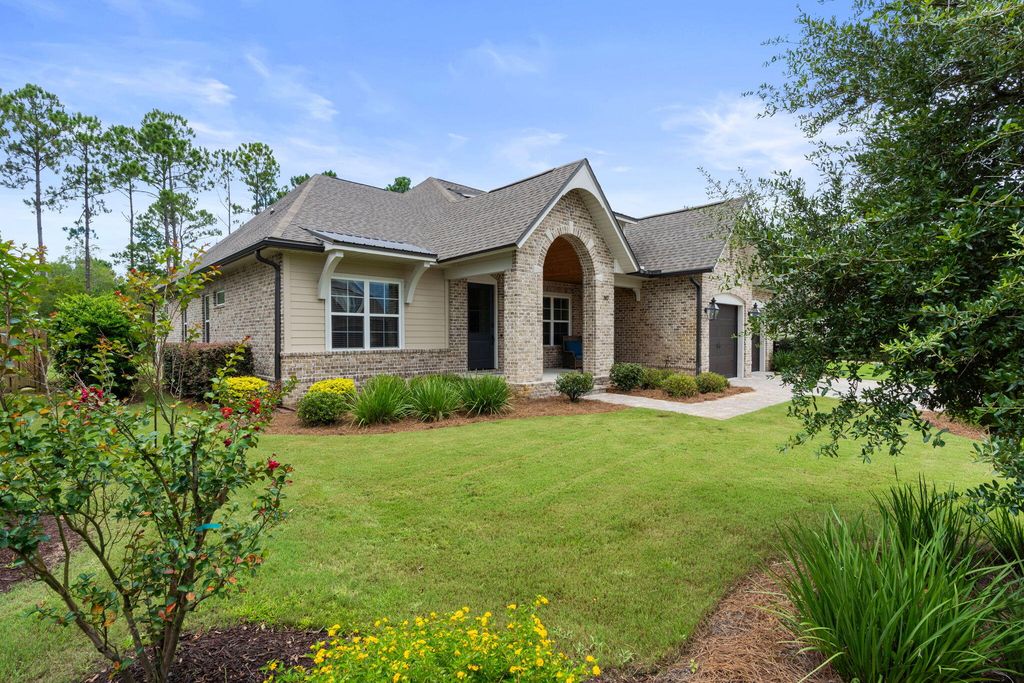 210 Revana Way, Freeport, FL 32439