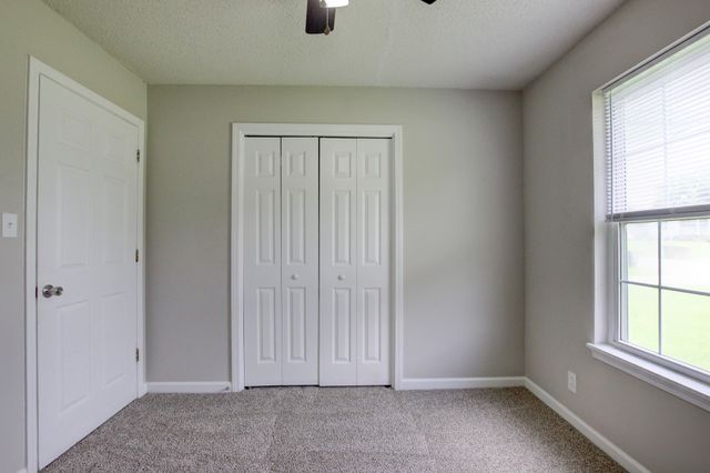 1006 Bush Ave, Oak Grove, KY 42262