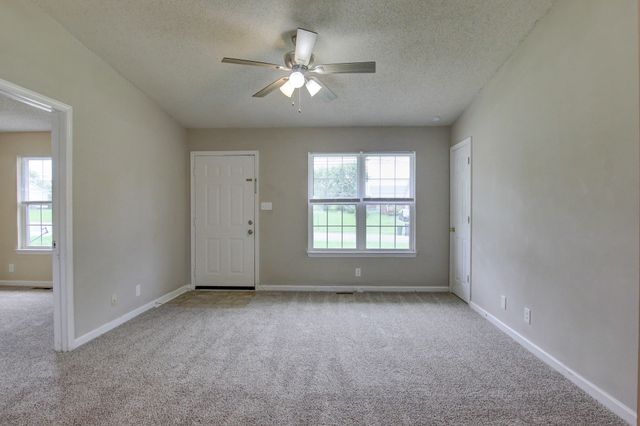 1006 Bush Ave, Oak Grove, KY 42262