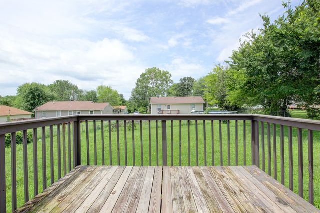 1006 Bush Ave, Oak Grove, KY 42262