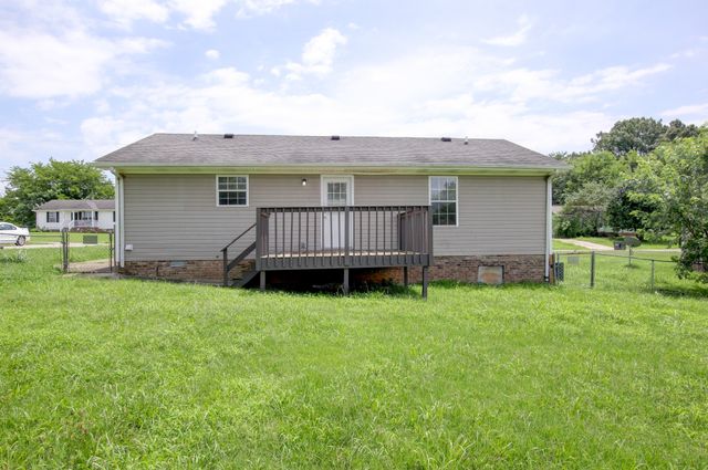 1006 Bush Ave, Oak Grove, KY 42262