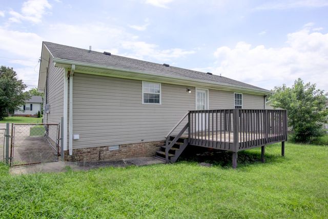 1006 Bush Ave, Oak Grove, KY 42262