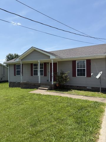 1006 Bush Ave, Oak Grove, KY 42262