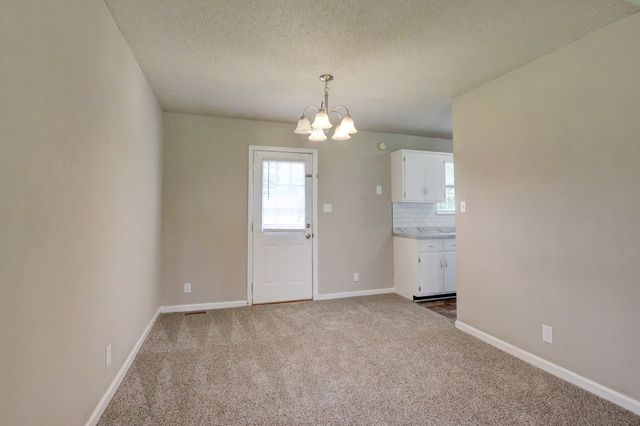 1006 Bush Ave, Oak Grove, KY 42262