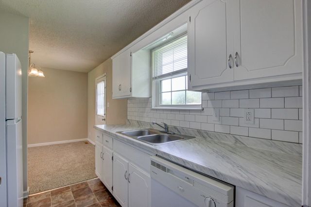 1006 Bush Ave, Oak Grove, KY 42262