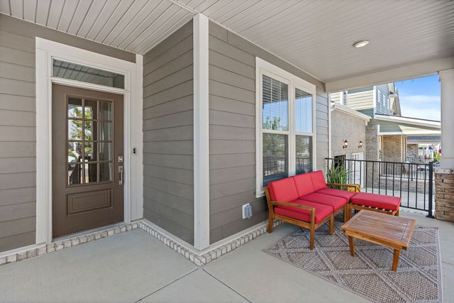 1056 Pebble Run Rd, Hendersonville, TN 37075