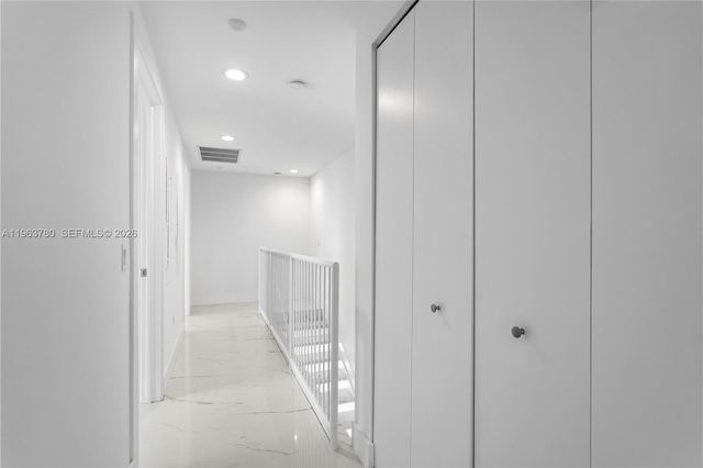 2950 NE 188th Street 349, Aventura, FL 33180