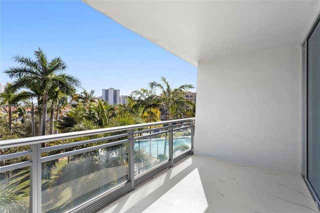 2950 NE 188th Street 349, Aventura, FL 33180