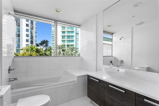 2950 NE 188th Street 349, Aventura, FL 33180