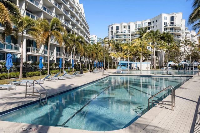 2950 NE 188th Street 349, Aventura, FL 33180
