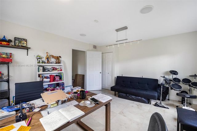 10670 SW 77th Ave 10670, Pinecrest, FL 33156