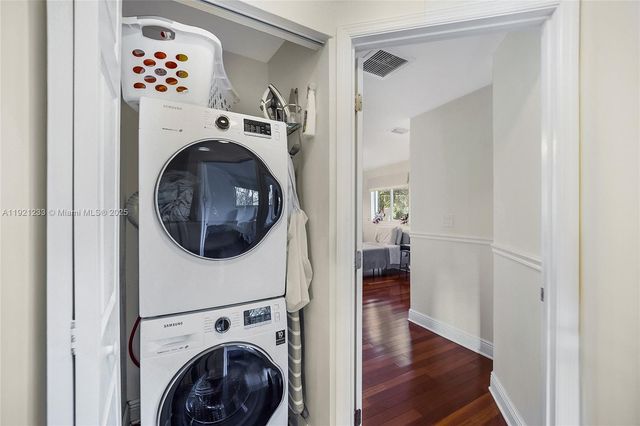 10670 SW 77th Ave 10670, Pinecrest, FL 33156