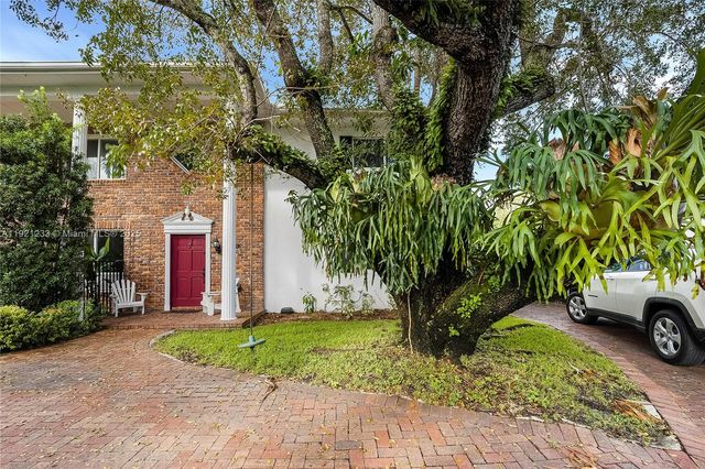 10670 SW 77th Ave 10670, Pinecrest, FL 33156