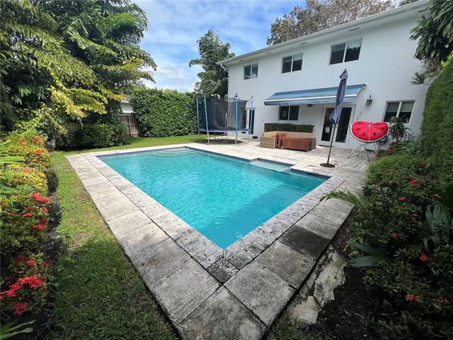 10670 SW 77th Ave 10670, Pinecrest, FL 33156